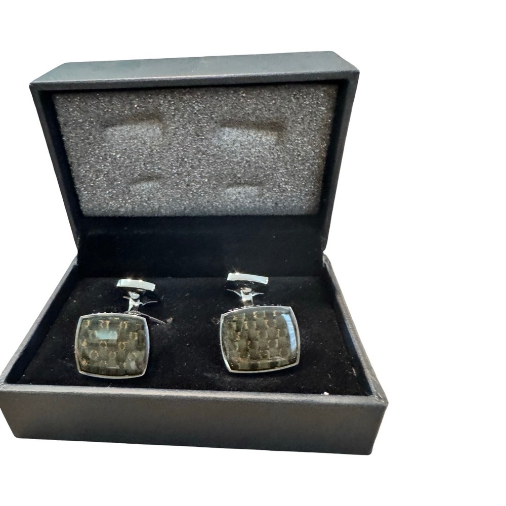 Hugo Boss Mens Carbon Fiber Inlay Green Square Cufflinks Silver Tone with Box